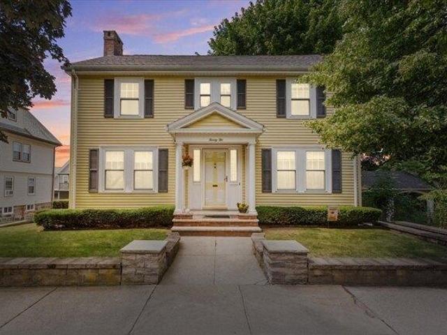 4 bedroom, Medford MA 02155 105404506