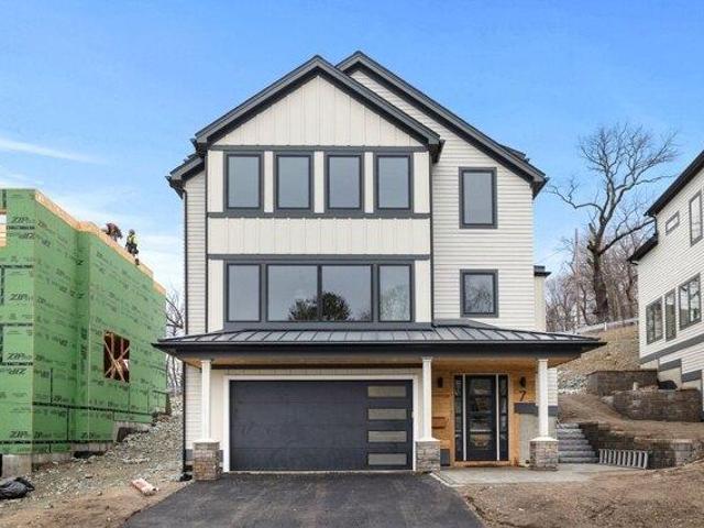 4 bedroom, Medford MA 02155 105590709