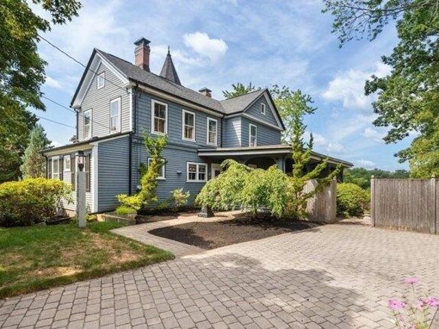 4 bedroom, Medford MA 02155 105386523
