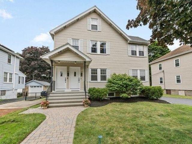 4 bedroom, Melrose MA 02176 105515107