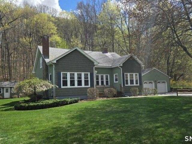 4 bedroom, Meriden CT 06450 105428150