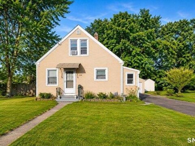 4 bedroom, Meriden CT 06451 104570036