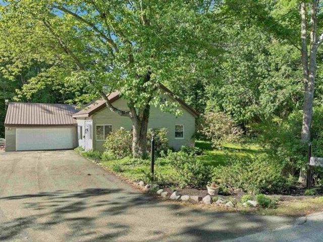 4 bedroom, Merrimack NH 03054 104297723