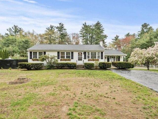 4 bedroom, Merrimack NH 03054 104297951