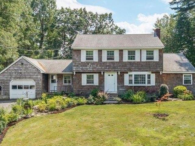 4 bedroom, Merrimack NH 03054 104375755