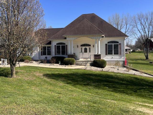 4 bedroom, Mitchell IN 47446 LS100973110