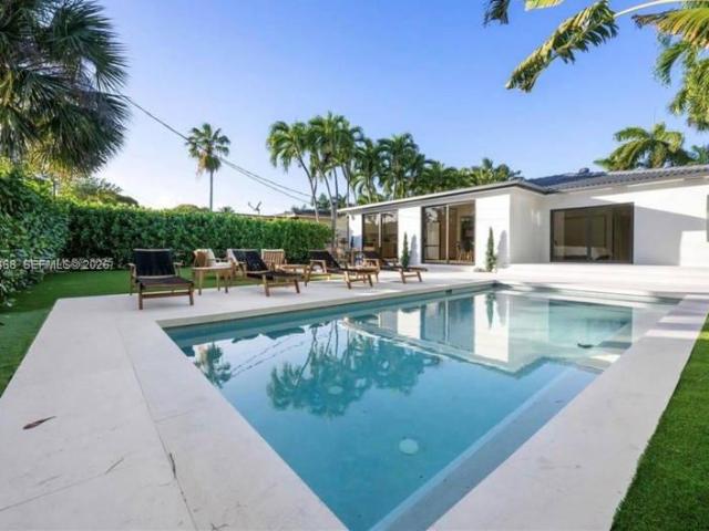 4 bedroom, Miami Beach FL 33140 106003969