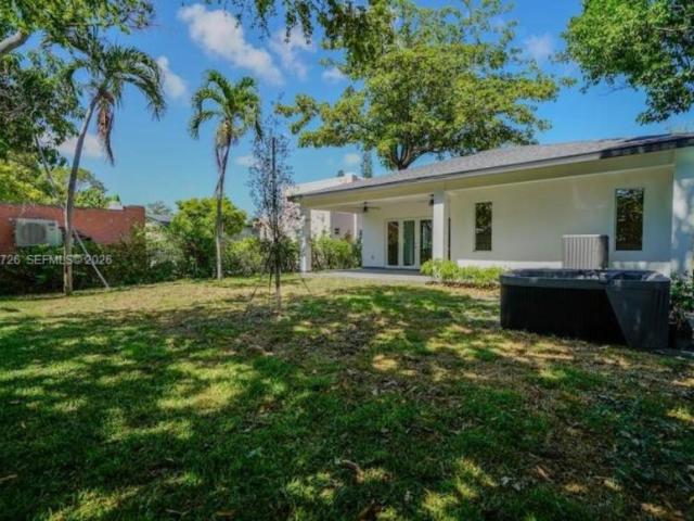 4 bedroom, Miami FL 33125 106244320