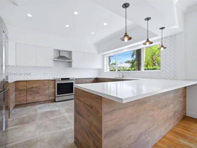 4 bedroom, Miami FL 33129 105973099