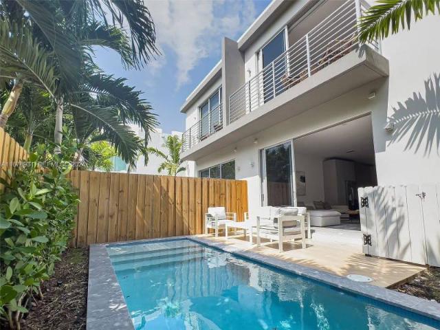 4 bedroom, Miami FL 33133 105505025
