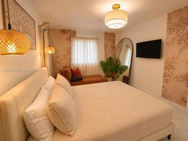 4 bedroom, Miami FL 33137 106220809