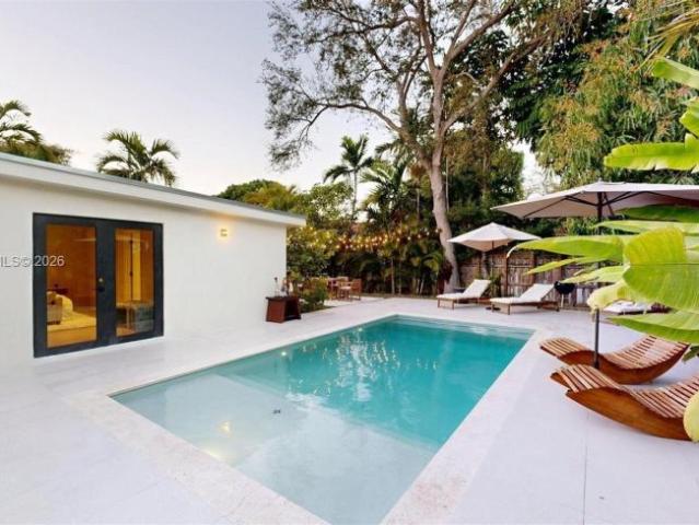 4 bedroom, Miami FL 33145 LS105669652