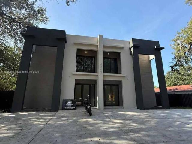4 bedroom, Miami FL 33147 99751833