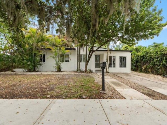 4 bedroom, Miami FL 33150 96296282