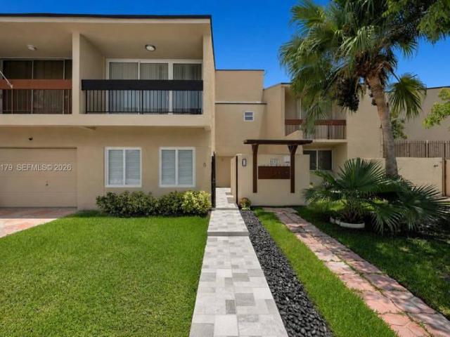 4 bedroom, Miami FL 33172 105268215