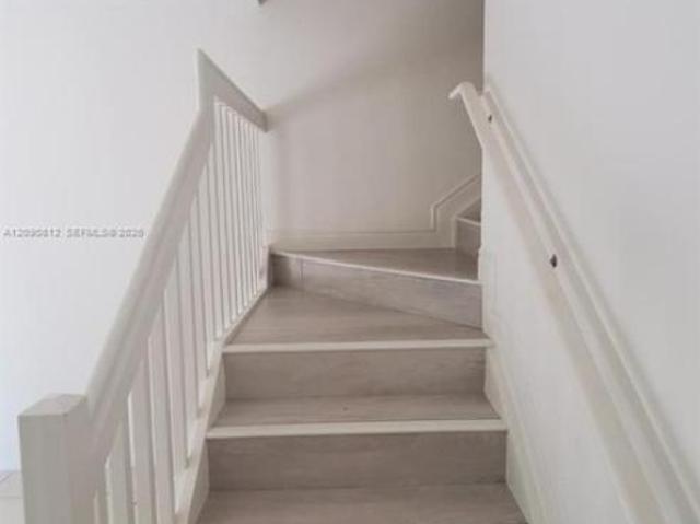 4 bedroom, Miami FL 33179 106220727