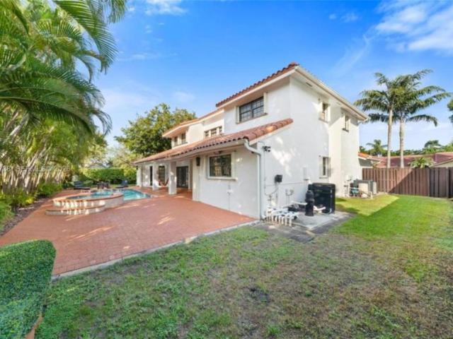 4 bedroom, Miami FL 33185 106220716