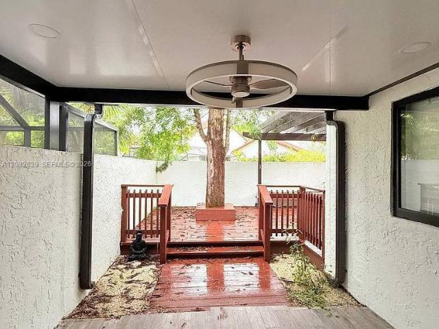 4 bedroom, Miami FL 33186 105674564