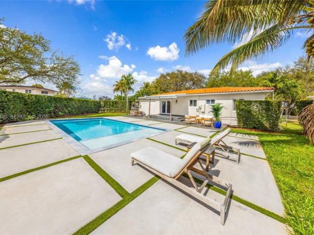 4 bedroom, Miami Springs FL 33166 105945319
