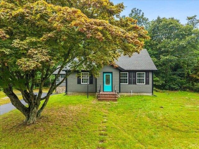 4 bedroom, Middleboro MA 02346 105611130