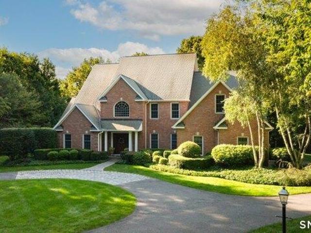 4 bedroom, Middlebury CT 06762 105575403