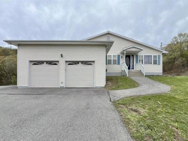 4 bedroom, Middletown NY 10940 105208116
