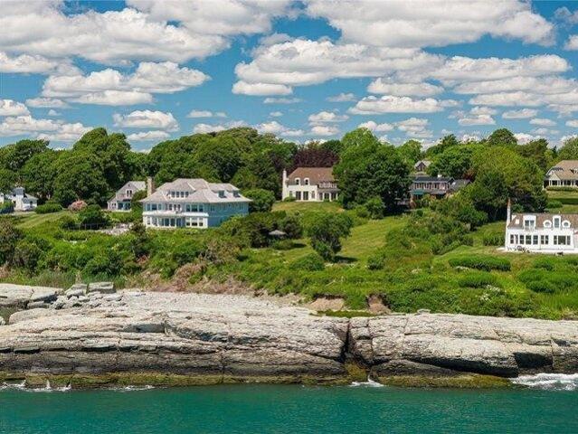4 bedroom, Middletown RI 02842 105634030