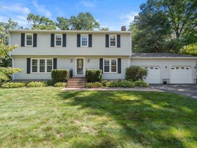 4 bedroom, Milford MA 01757 105512299