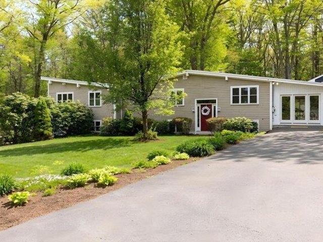 4 bedroom, Millis MA 02054 105404270
