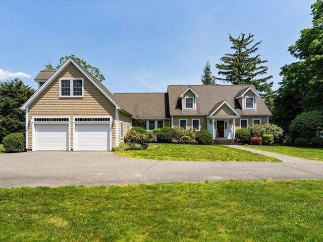 4 bedroom, Milton MA 02186 104762422