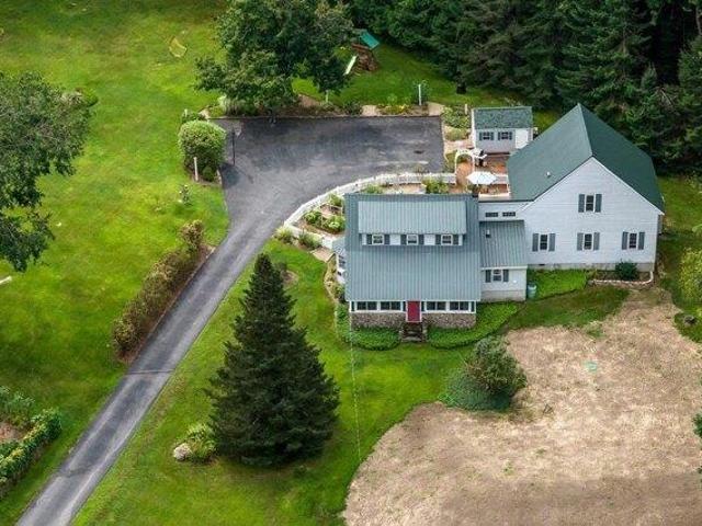 4 bedroom, Nottingham NH 03290 106012583