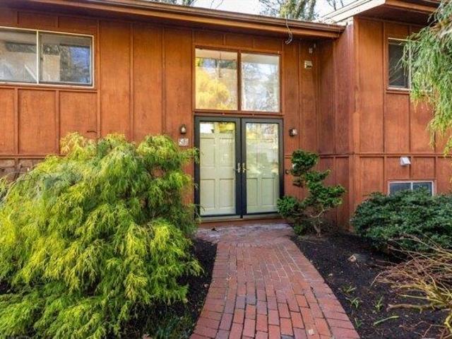 4 bedroom, Norwell MA 02061 103496344