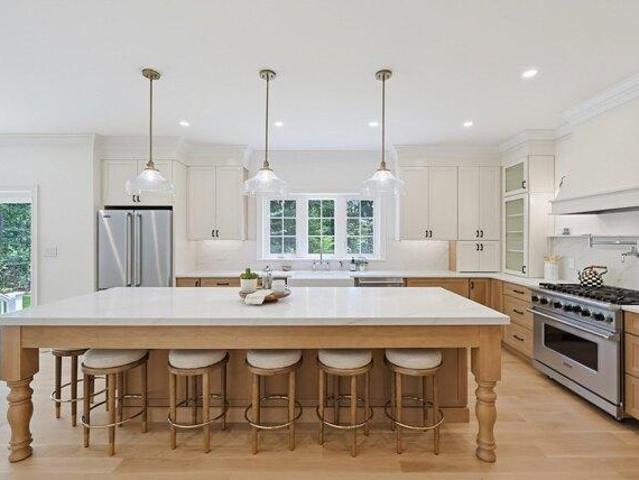 4 bedroom, Norwell MA 02061 105513568
