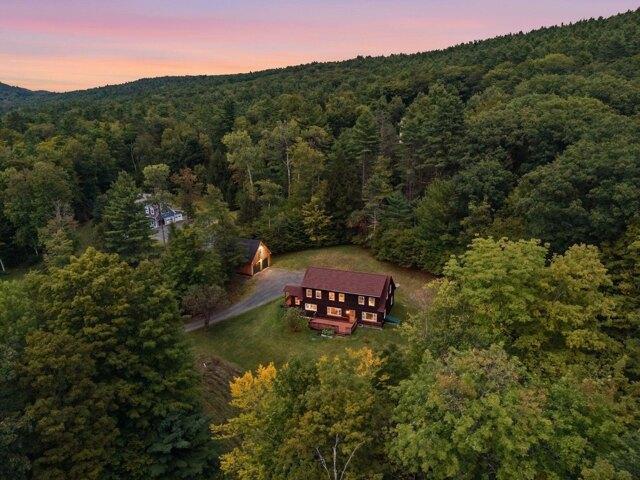 4 bedroom, Norwich VT 05055 105425364