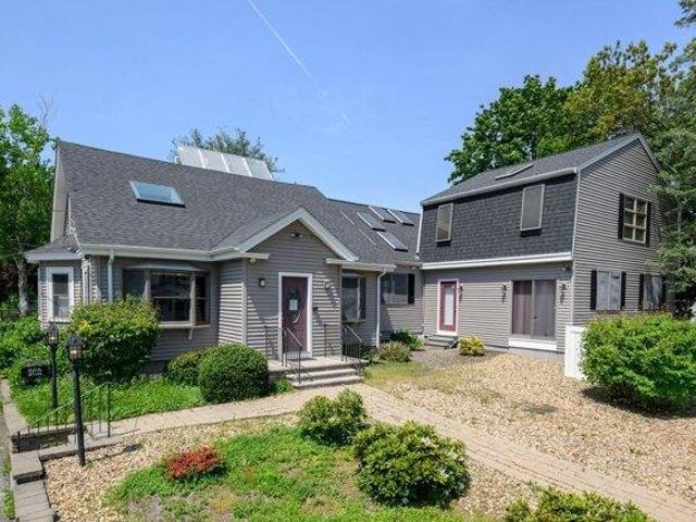 4 bedroom, Norton MA 02766 105384002