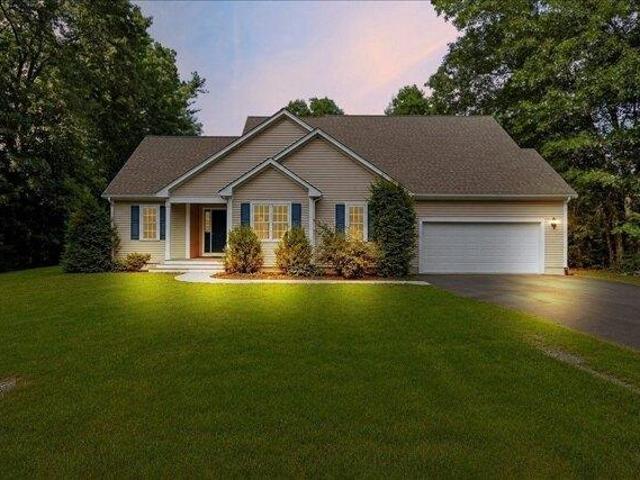 4 bedroom, Norton MA 02766 105559650