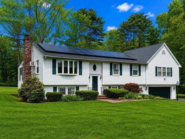 4 bedroom, North Andover MA 01845 105497611