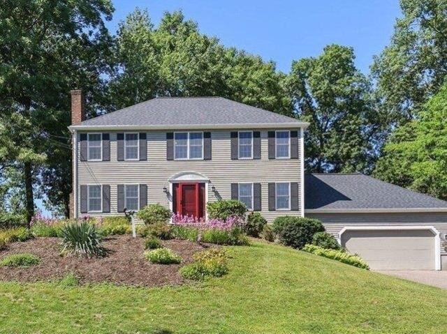 4 bedroom, North Attleboro MA 02763 105579557