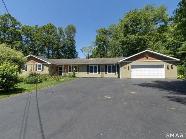 4 bedroom, North Branford CT 06471 104569260