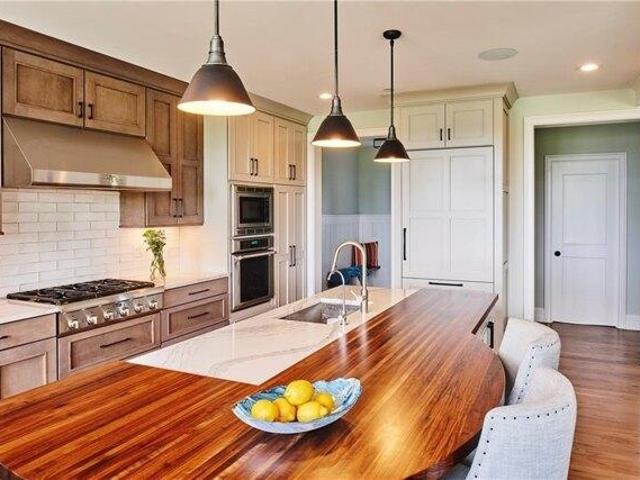 4 bedroom, North Kingstown RI 02874 105588632