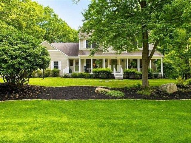 4 bedroom, North Kingstown RI 02874 105614440