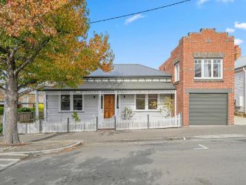 4 Bedroom House North Hobart, 102631558