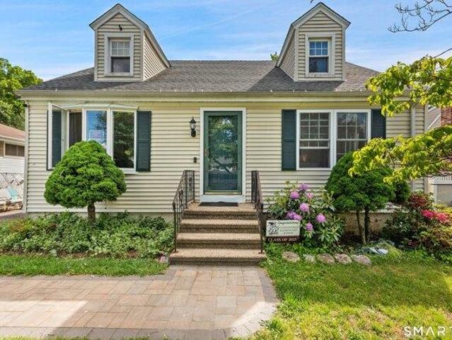 4 bedroom, North Haven CT 06473 104690742