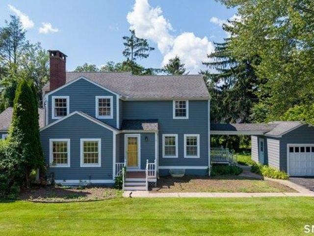 4 bedroom, North Haven CT 06473 105424198