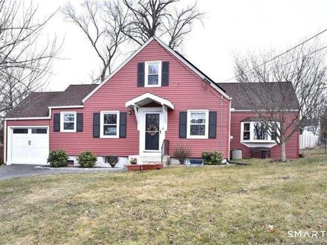 4 bedroom, North Haven CT 06473 105633355