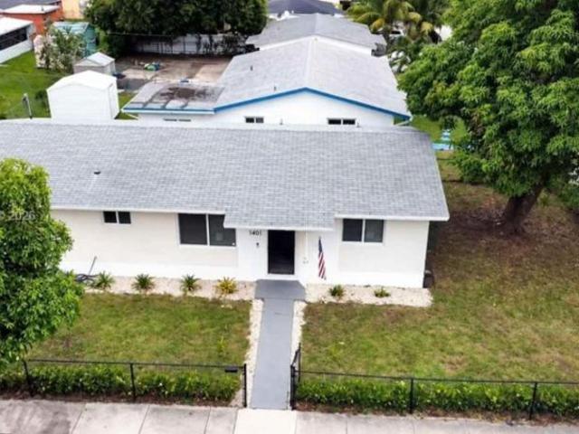 4 bedroom, North Miami Beach FL 33162 106220777