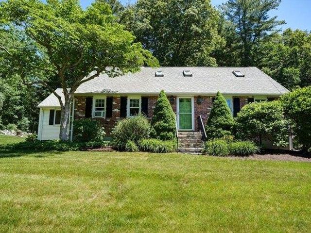 4 bedroom, Northborough MA 01532 105287364