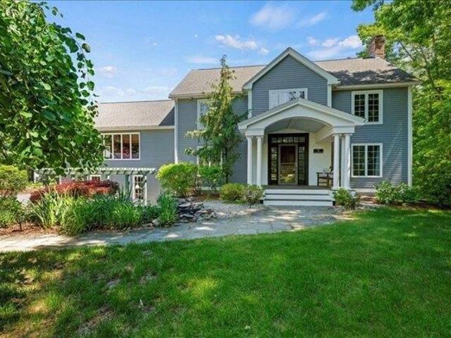 4 bedroom, Northborough MA 01532 105350545