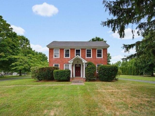4 bedroom, Northborough MA 01532 105317376