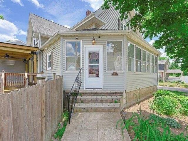 4 bedroom, Northbridge MA 01588 104352519
